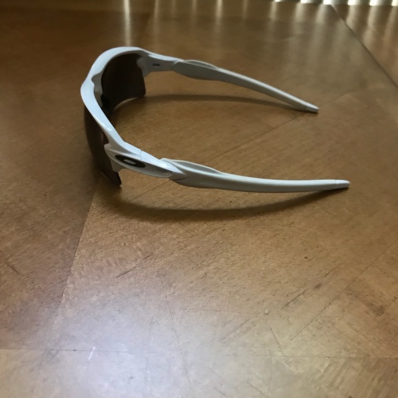 Oakley Sunglasses - Picture 2 of 2